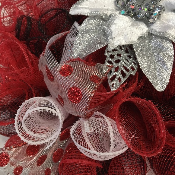 Red dots wreath - Picture 5 of 5